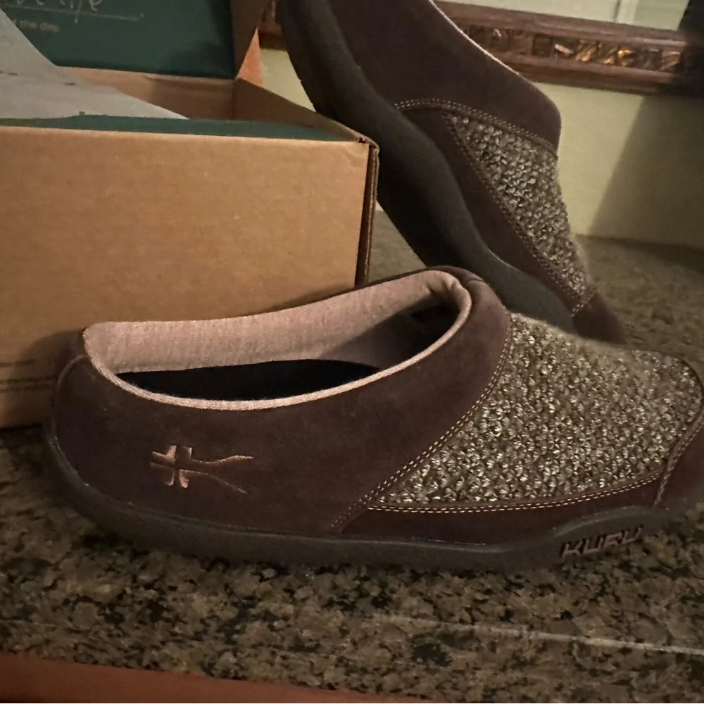 Kuru/Draft 2 men’s 10.5 leather trim shoe slippers - Picture 3 of 11